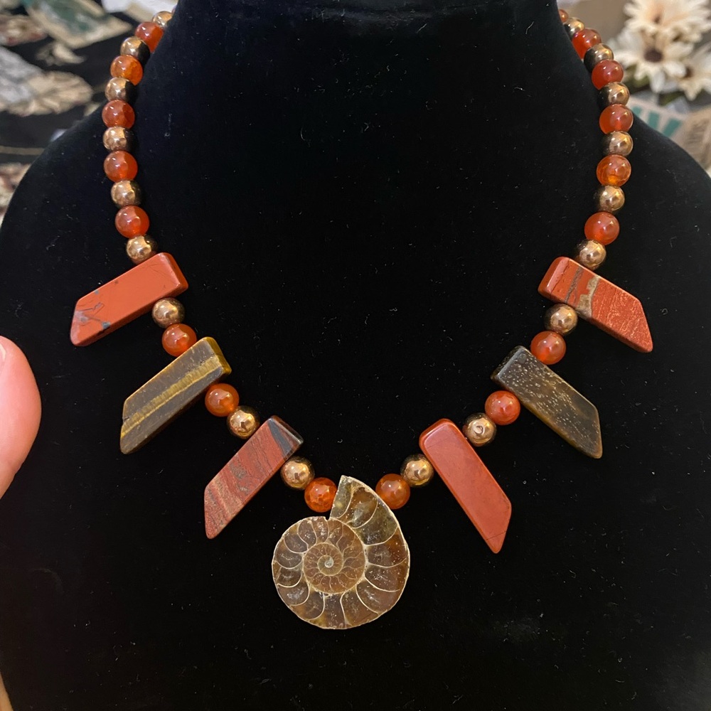 New! Handmade Ammonite fossil pendant necklace.